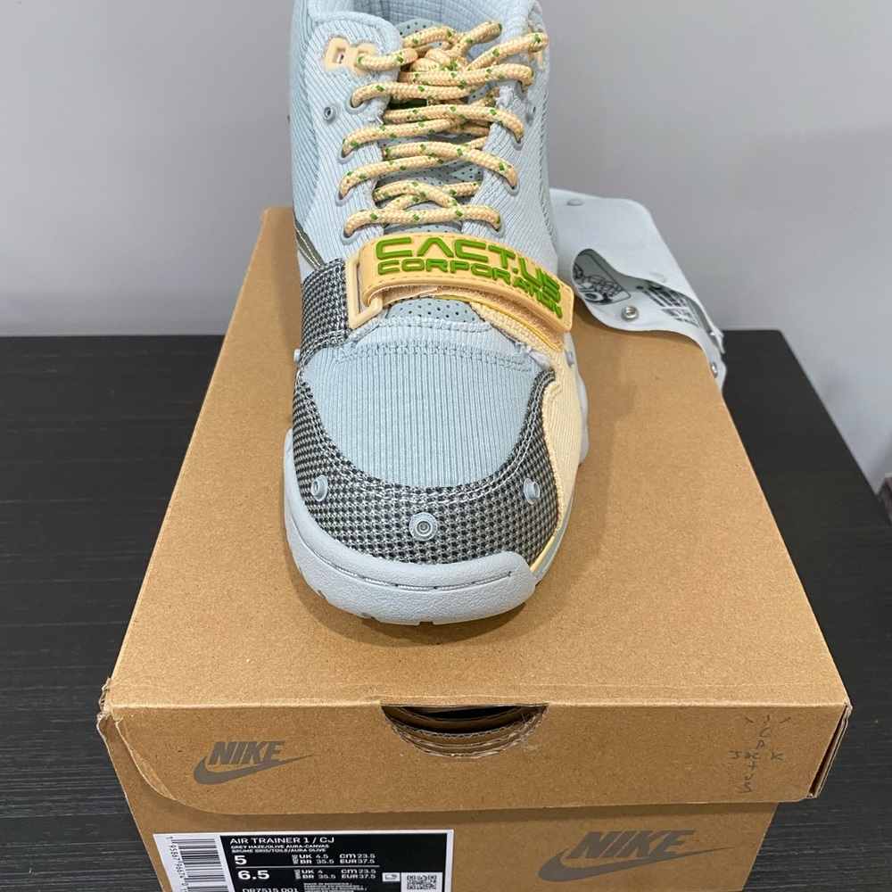 Travis Scott Air Trainer Grey Haze